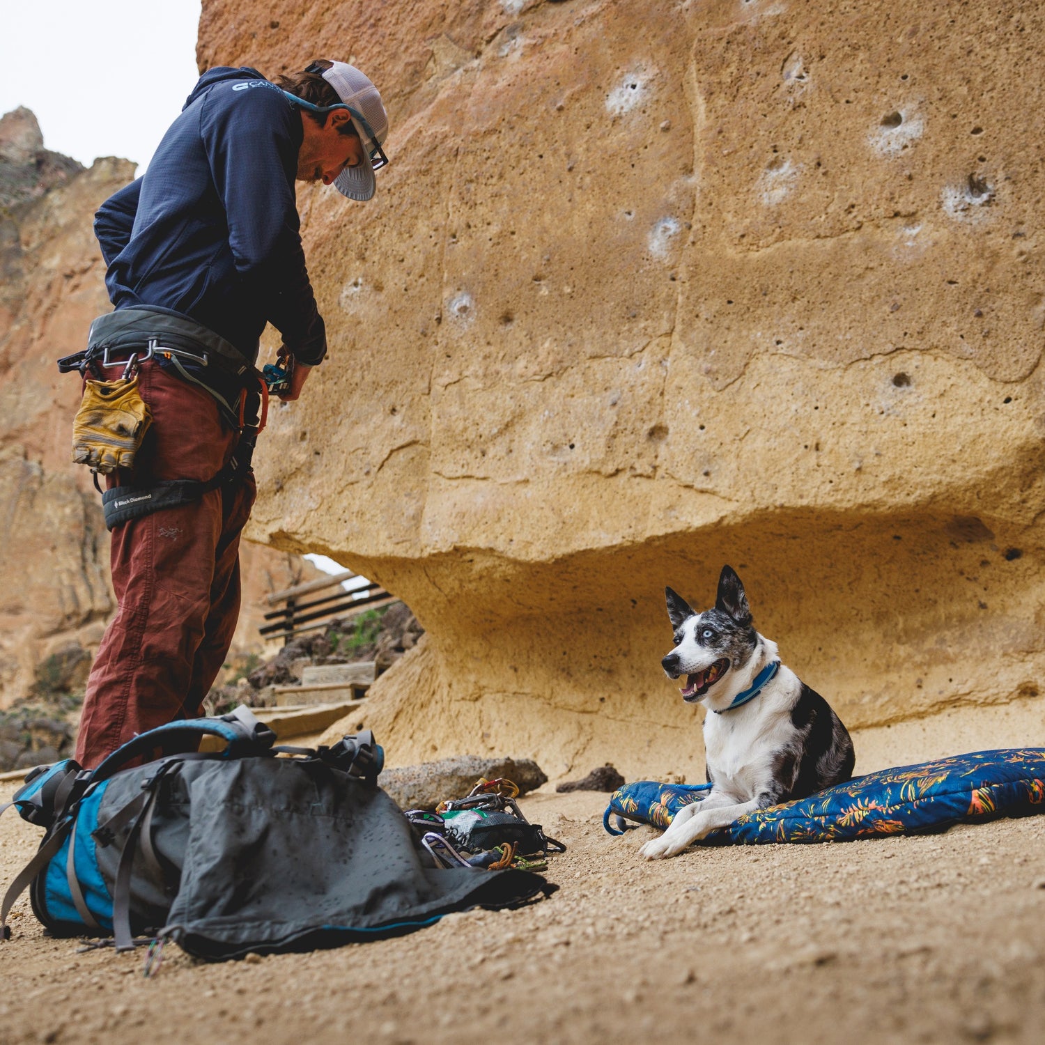 Ruffwear Basecamp Dog Bed